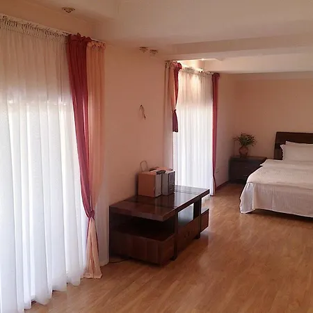 For Rent On Deribasovskaya Street *