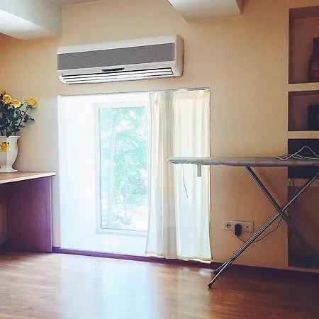 For Rent On Deribasovskaya Street Apartmán