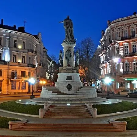 Apartman For Rent On Deribasovskaya Street *