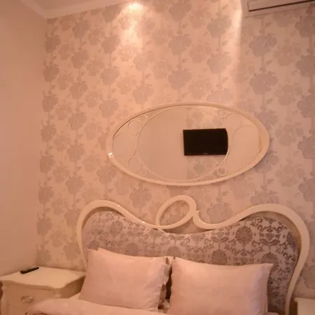 Apartman For Rent On Deribasovskaya Street