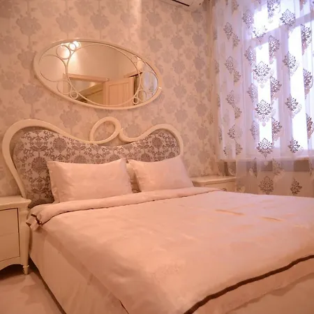 Apartman For Rent On Deribasovskaya Street