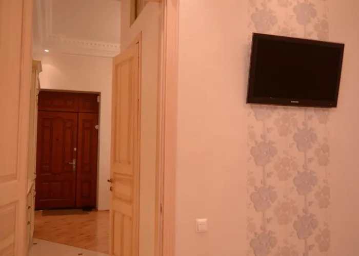 Apartman For Rent On Deribasovskaya Street *