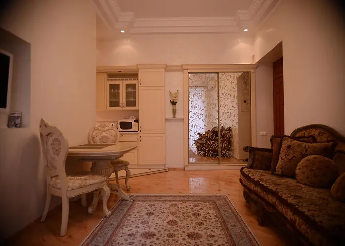 Apartman For Rent On Deribasovskaya Street