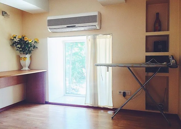 For Rent On Deribasovskaya Street Apartment