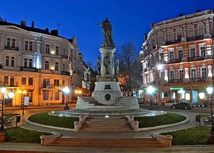 Apartment For Rent On Deribasovskaya Street *