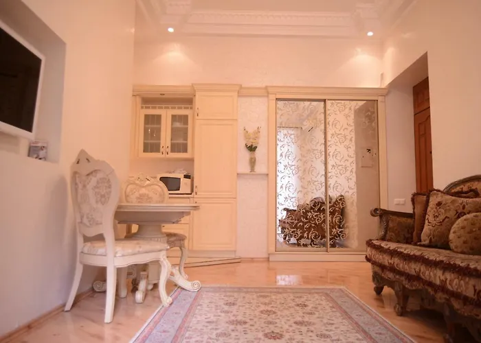 Apartman For Rent On Deribasovskaya Street Odessza