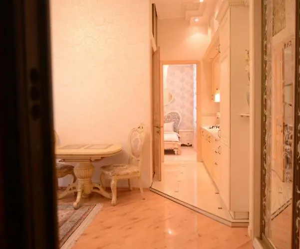 For Rent On Deribasovskaya Street Apartment Odesa